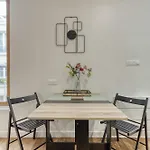 Design Flat & Parking - Paris Access 13 Min Апартаменты