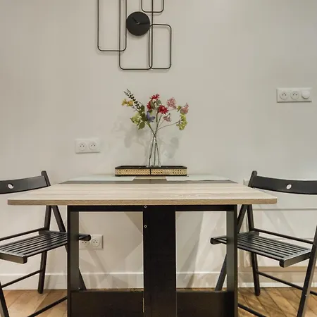 Design Flat & Parking - Paris Access 13 Min 아파트 생드니
