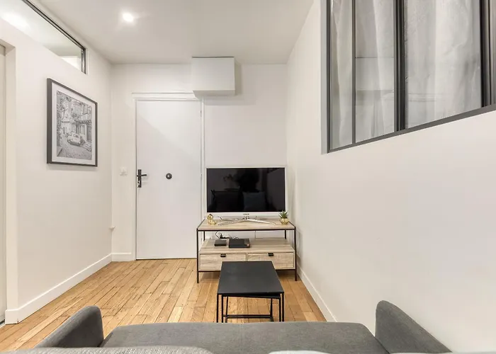 Design Flat & Parking - Paris Access 13 Min 아파트